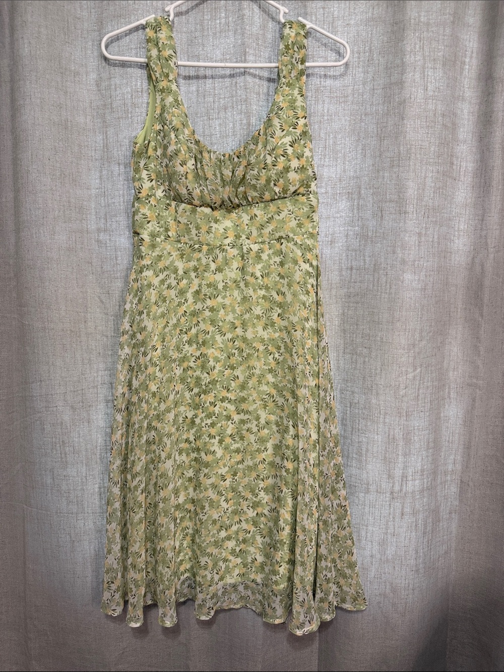 Connected Apparel Vintage Style Green Floral Midi Dress - Picture 2 of 9